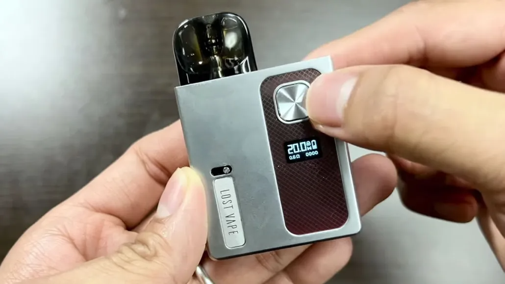 lost-vape-ursa-baby-pro-usage