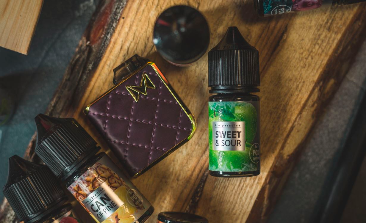 Які бувають рідини для pod-ів: salt та freebase, міцність, PG/VG і вибір смаку (актуально 2025)